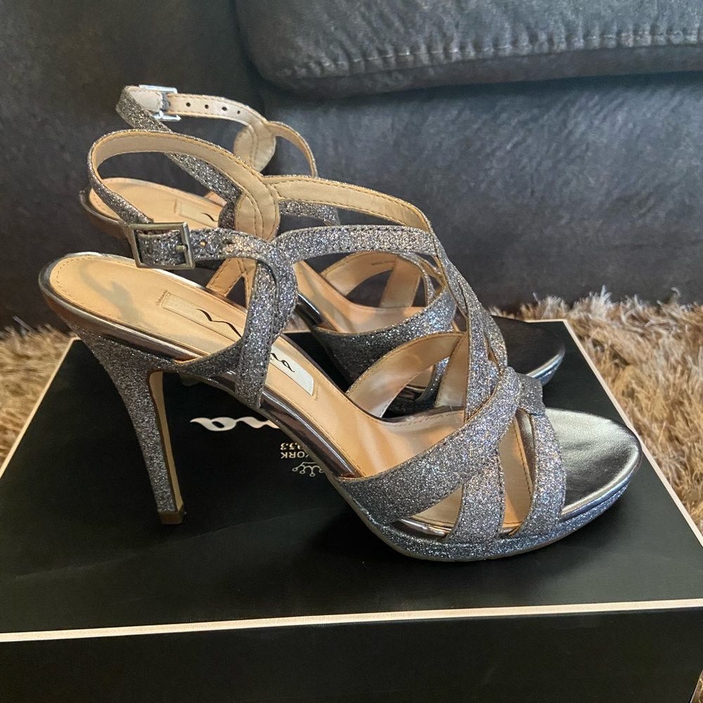 Nina Raeni-YG Dress Pump in Pewter - Picture 4 of 10